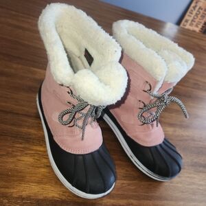 Girls Pink and Black Winter Boots